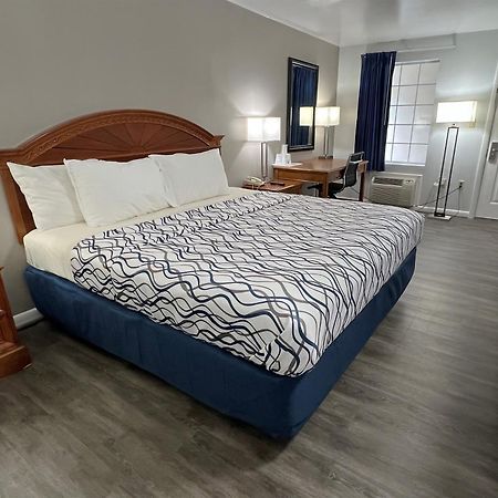 America'S Best Value Inn Lancaster Rohrerstown Экстерьер фото
